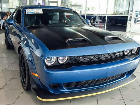 Used 2021 Dodge Challenger SRT Hellcat Redeye RWD image 17