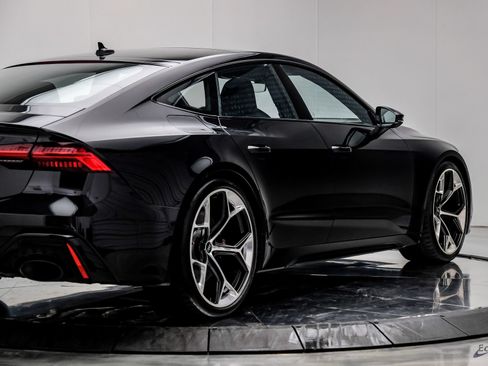Used 2024 Audi RS 7 Performance AWD/4WD image 19