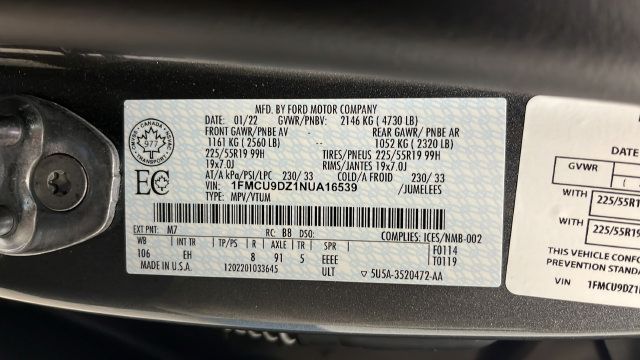 Used 2022 Ford Escape Titanium AWD/4WD image 28