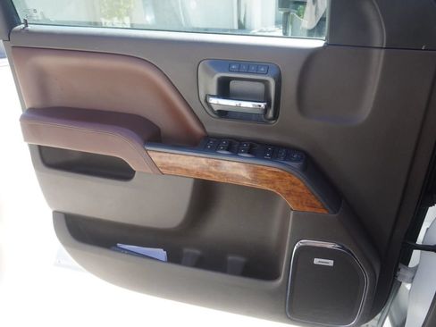 Used 2016 Chevrolet Silverado 1500 High Country AWD/4WD image 39