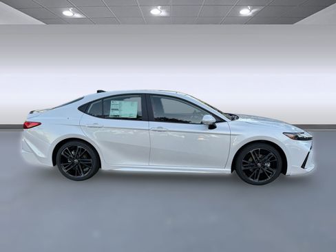 New 2026 Toyota Camry LE image 9