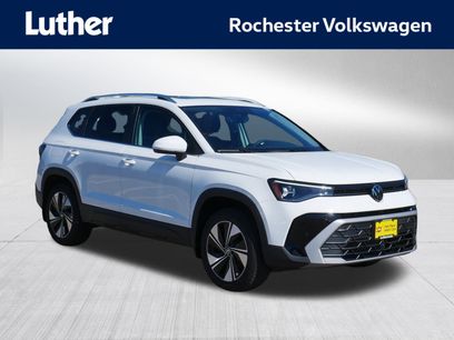 New 2025 Volkswagen Taos SE