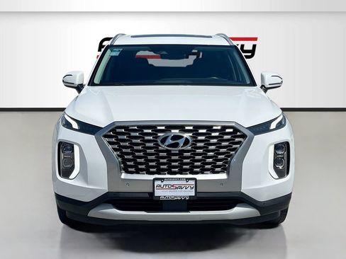 Used 2022 Hyundai Palisade SEL w/ Premium Package FWD image 2