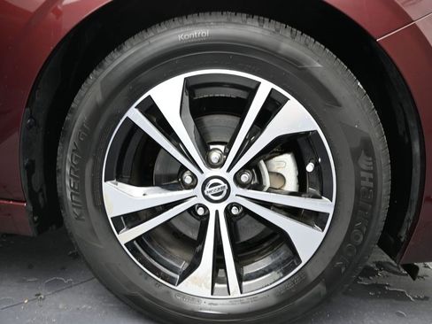 Used 2023 Nissan Sentra SV w/ All-Weather Package image 6