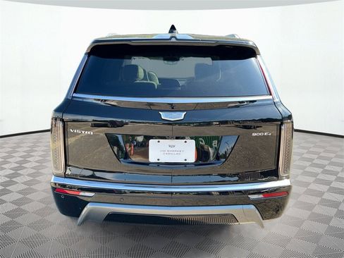 New 2026 Cadillac Vistiq Luxury image 6