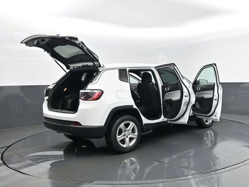Used 2023 Jeep Compass Sport AWD/4WD image 28