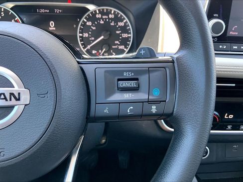 Used 2021 Nissan Rogue SV FWD image 25
