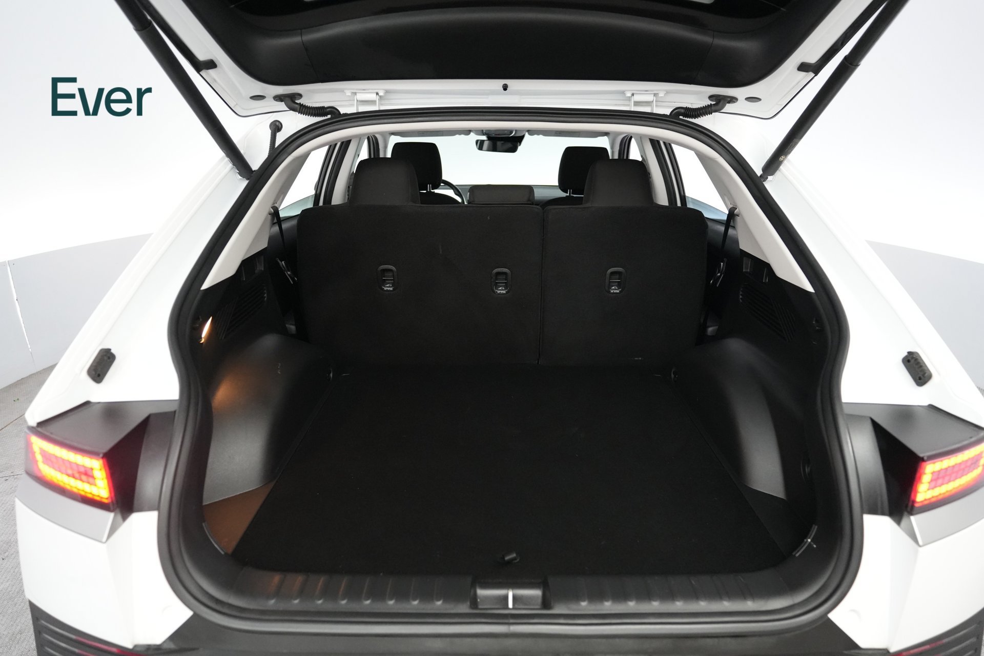Used 2024 Hyundai Ioniq 5 SEL RWD image 8