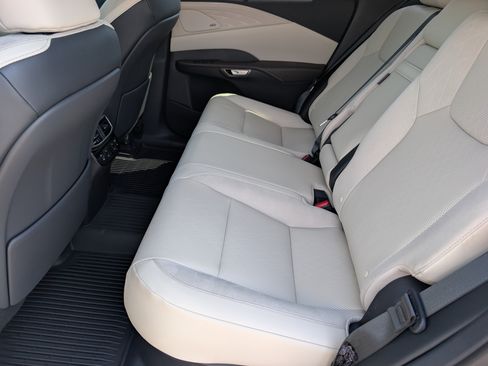 Used 2026 Lexus RX 350 FWD w/ Convenience Package image 11