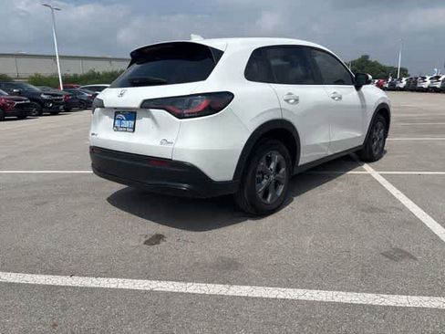 Used 2026 Honda HR-V LX image 5