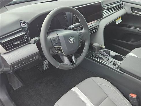 New 2026 Toyota Camry SE FWD image 3