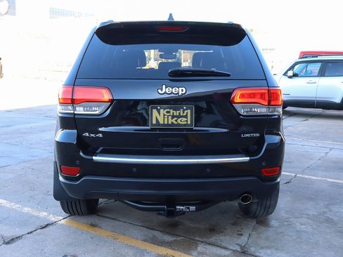 Used 2017 Jeep Grand Cherokee Limited image 13