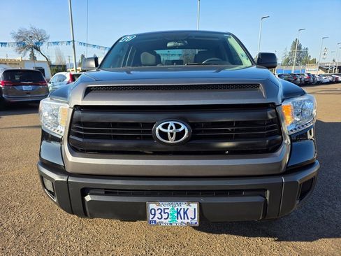 Used 2017 Toyota Tundra SR image 6