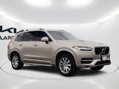 Used 2016 Volvo XC90 T6 Momentum w/ Momentum Plus Package AWD/4WD image 3