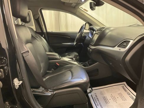 Used 2019 Dodge Journey GT AWD/4WD image 9