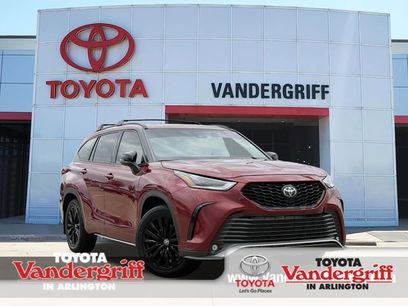 Used 2023 Toyota Highlander XSE