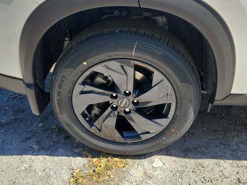 New 2026 Nissan Rogue SV image 9