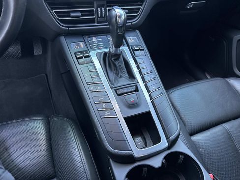 Used 2020 Porsche Macan S AWD/4WD image 27