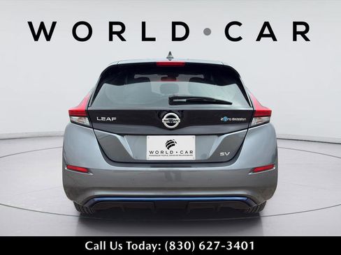 Used 2020 Nissan Leaf SV w/ SV Technology Package FWD image 14