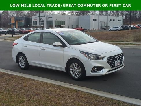 Used 2021 Hyundai Accent SEL image 15