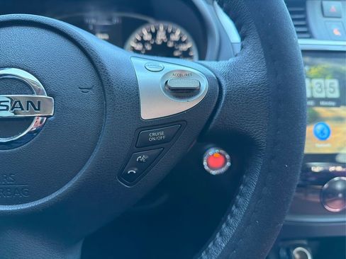 Used 2018 Nissan Sentra SV image 13