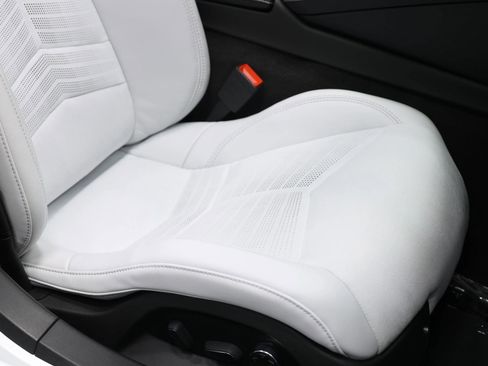 Used 2024 Chevrolet Corvette Stingray Preferred Cpe w/ 2LT image 72