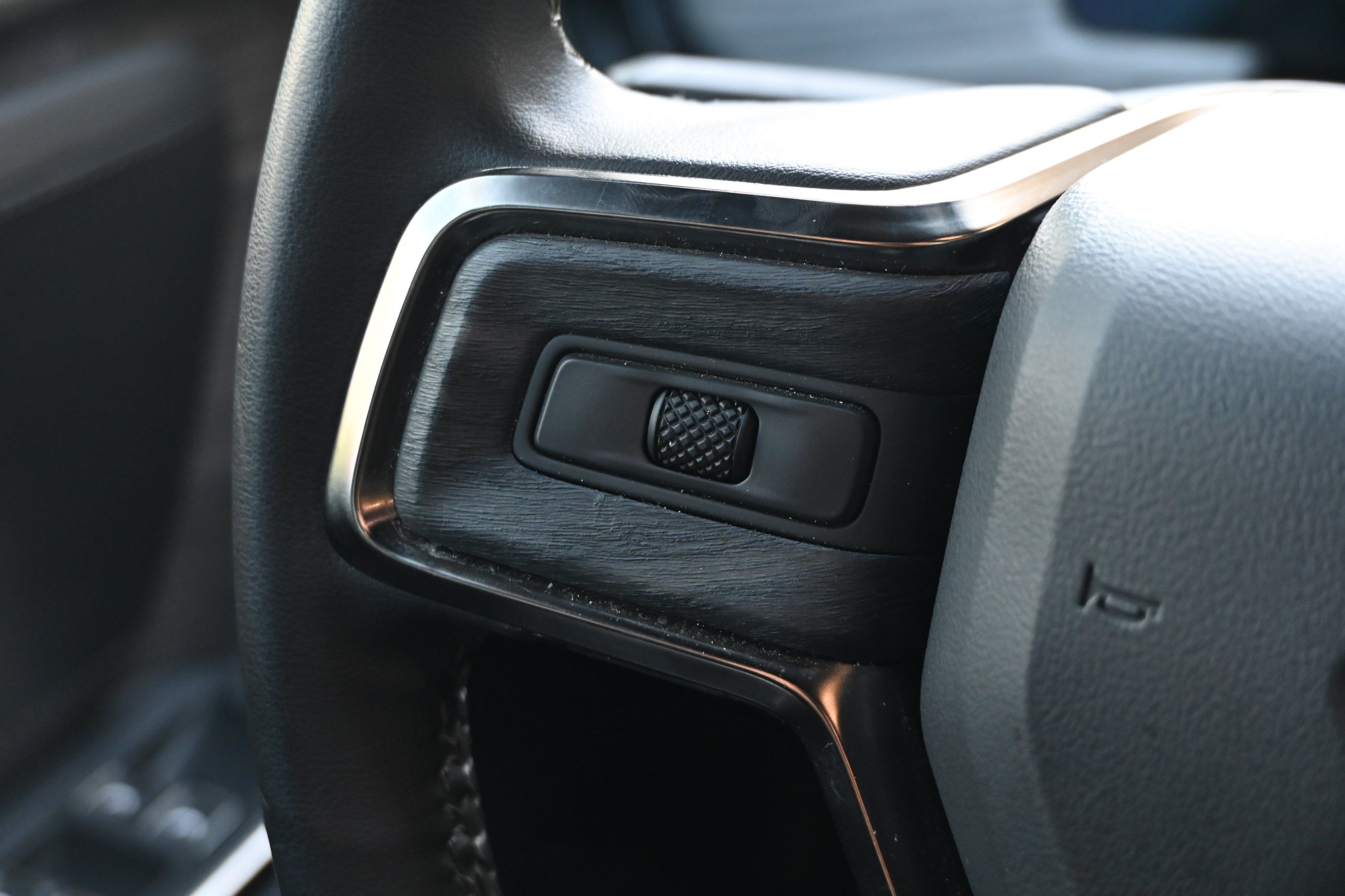 Used 2023 Rivian R1T Launch Edition AWD/4WD image 29