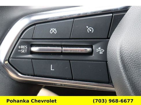 Used 2024 Chevrolet Traverse Z71 image 12