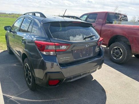Used 2022 Subaru Crosstrek 2.0i AWD/4WD image 8