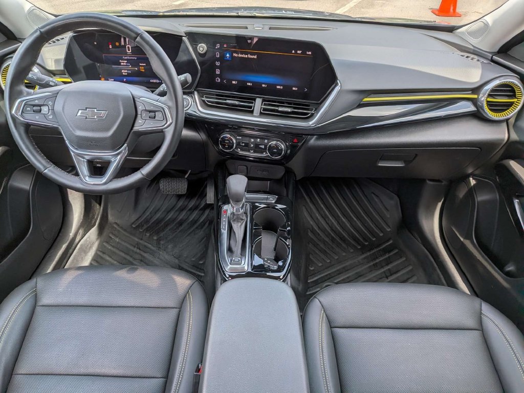 Used 2025 Chevrolet Trax ACTIV w/ Driver Confidence Package FWD image 15