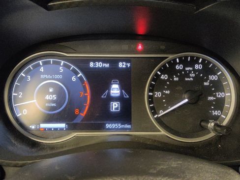 Used 2023 Nissan Versa SV FWD image 23