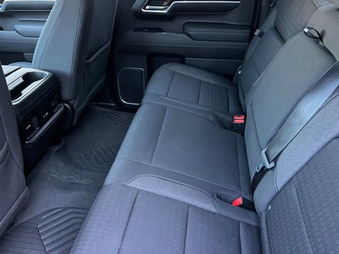 Used 2023 Chevrolet Silverado 1500 LT AWD/4WD image 12