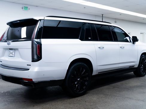 Used 2021 Cadillac Escalade ESV Sport Platinum w/ LPO, ONYX Package image 6