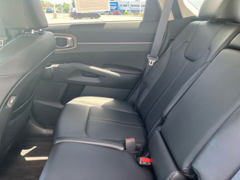 Used 2023 Kia Sorento S w/ Panoramic Sunroof Package AWD/4WD image 36
