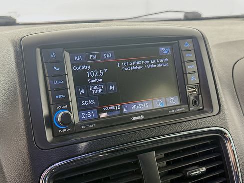 Used 2019 Dodge Grand Caravan GT image 19