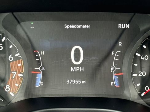 Used 2024 Jeep Compass Latitude w/ Altitude Special Edition AWD/4WD image 30