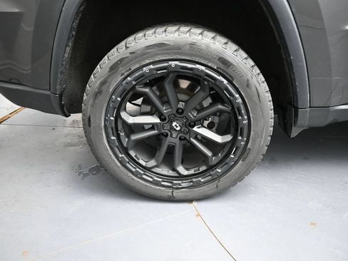 Used 2018 Jeep Grand Cherokee Limited w/ Trailer Tow Group IV AWD/4WD image 16