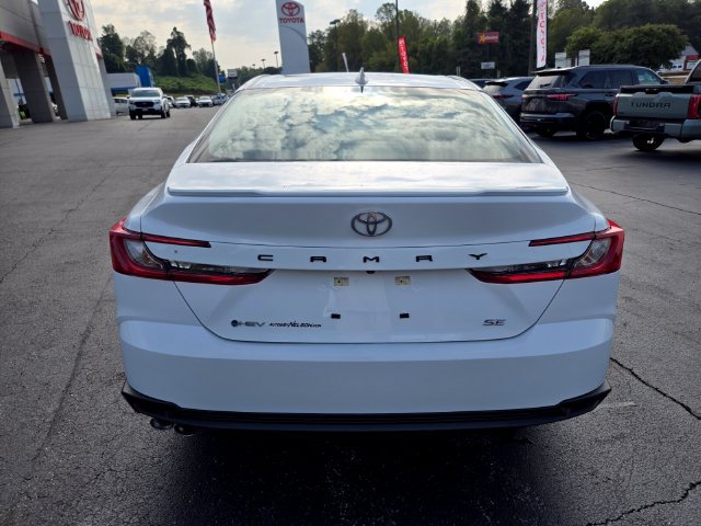Used 2025 Toyota Camry SE FWD image 8