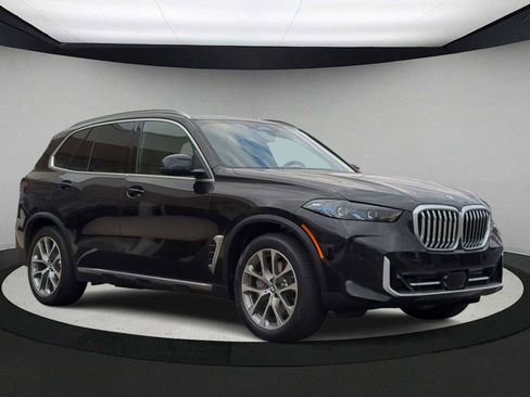 New 2026 BMW X5 xDrive50e w/ Premium Package image 2