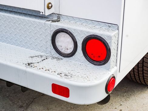 New 2024 Ford F250 XL w/ XL Chrome Package image 9