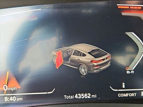 Used 2020 BMW X6 xDrive40i w/ Executive Package image 11