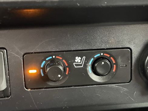 Used 2015 Toyota 4Runner Limited image 24