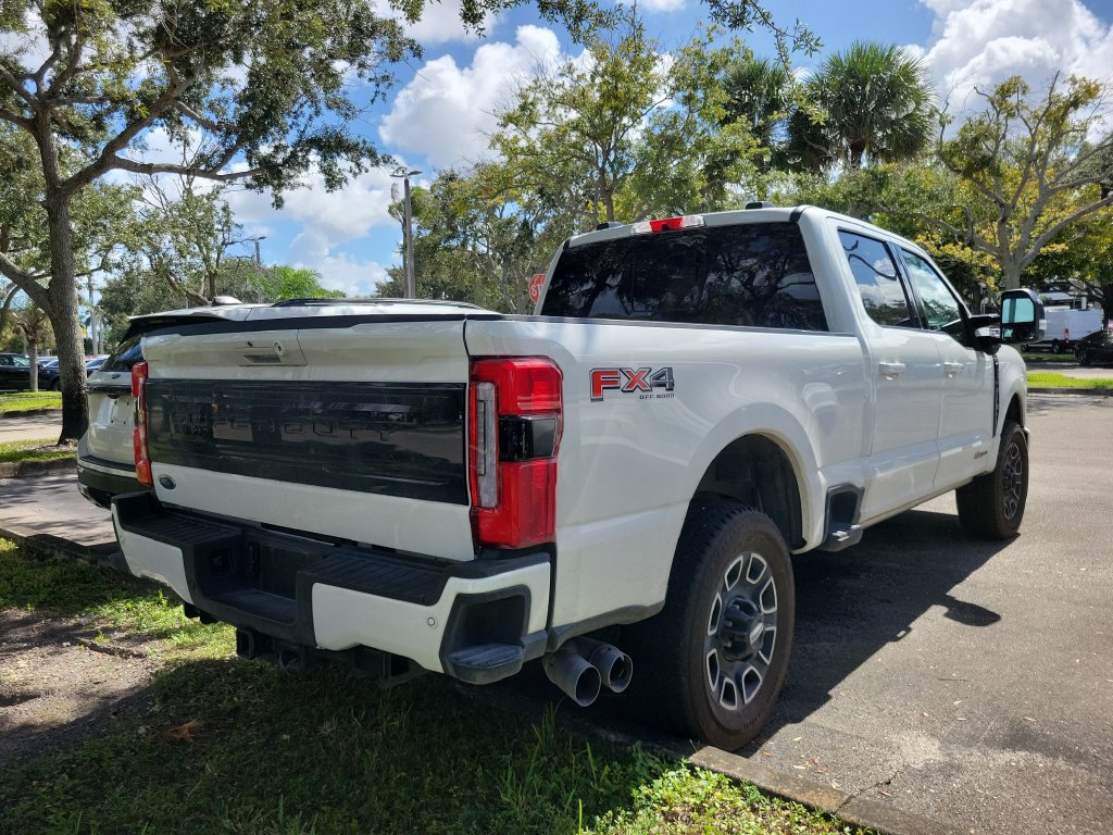 Used 2026 Ford F250 Platinum AWD/4WD image 4