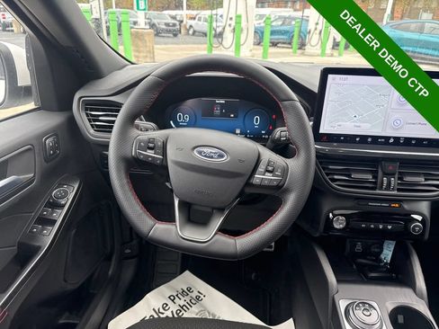 Used 2024 Ford Escape ST-Line Select w/ Tech Pack #2 AWD/4WD image 17