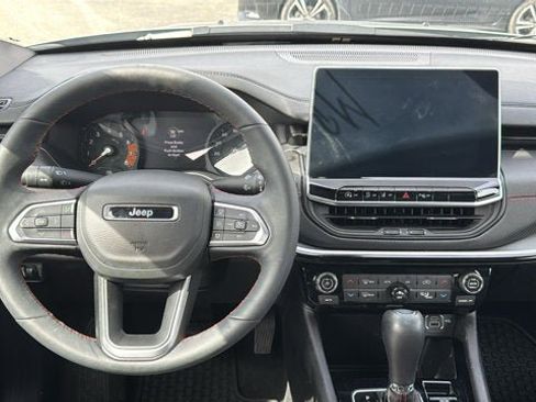 Certified 2025 Jeep Compass Trailhawk w/ Trailhawk Convenience Group AWD/4WD image 28