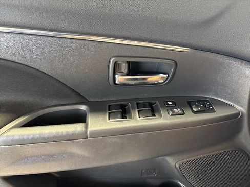 Used 2025 Mitsubishi Outlander Sport AWD image 14