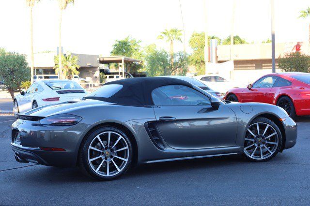 Used 2017 Porsche 718 Boxster RWD image 70