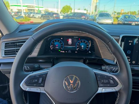 New 2026 Volkswagen Atlas SE AWD/4WD image 15