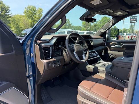 New 2026 GMC Sierra 2500 Denali w/ Denali Reserve Package AWD/4WD image 18