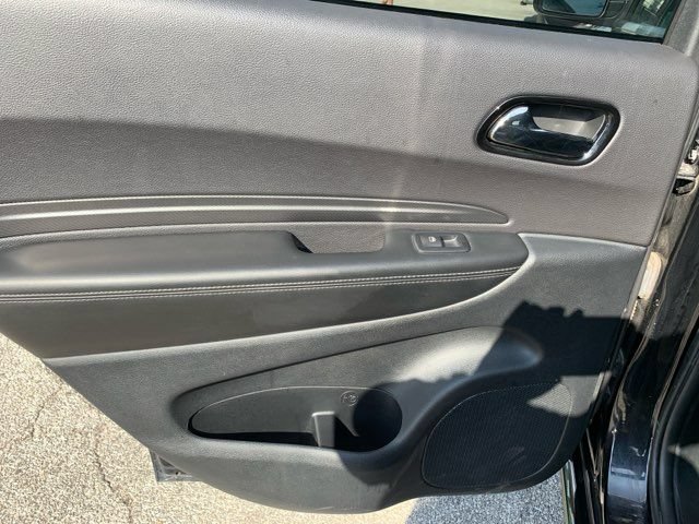 Used 2022 Dodge Durango GT w/ Blacktop Package RWD image 18